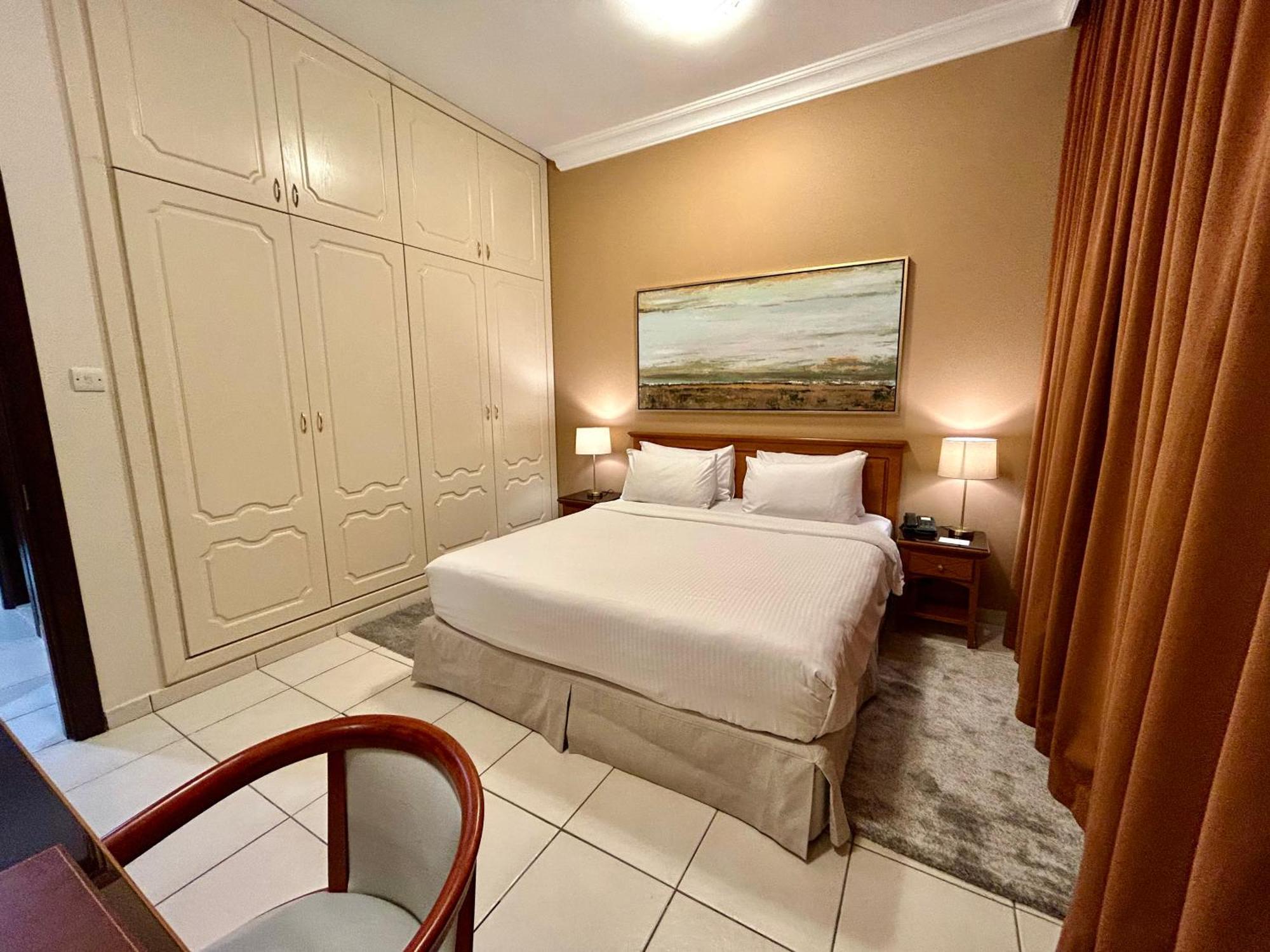 Al Nakheel Hotel Apartments Abu Dhabi Exteriör bild