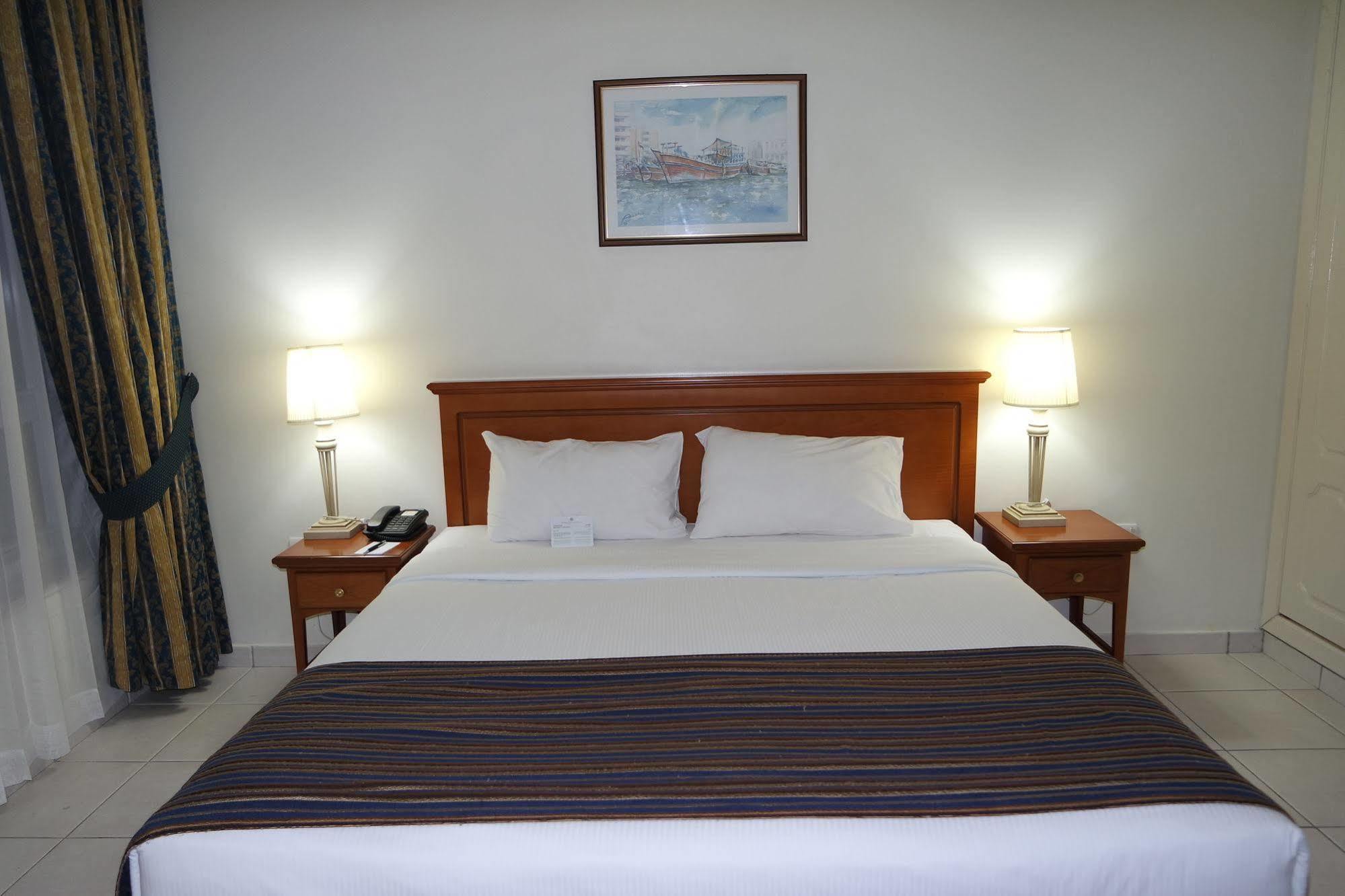 Al Nakheel Hotel Apartments Abu Dhabi Exteriör bild